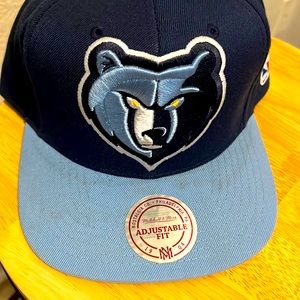 Mitchell and ness  adjustable fit SnapBack  grizzly hat size adjustable snap fit